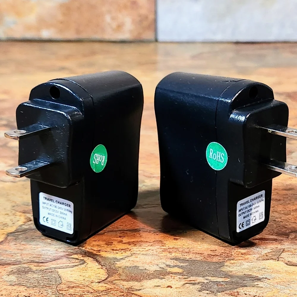 2 - Lot Block Travel Chargers • USB-Adapters • Red Dot Lights-up When Charging •
